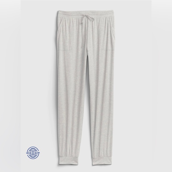 **SOLD** GAP Truesleep Joggers in Modal - Picture 6 of 15